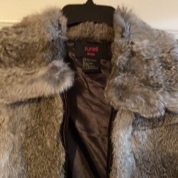 Surell Kids Fur Vest - Picture 2 of 4